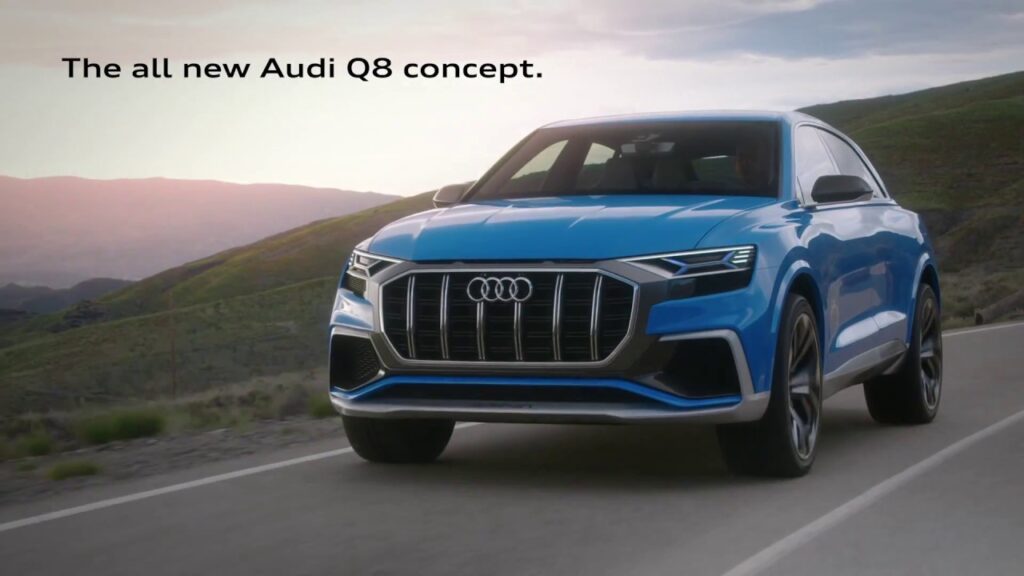 Mobil Audi Q8