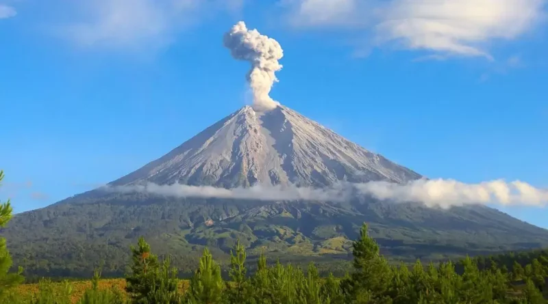 Destinasi Wisata Pendakian Yang Wajib Di Kunjungi