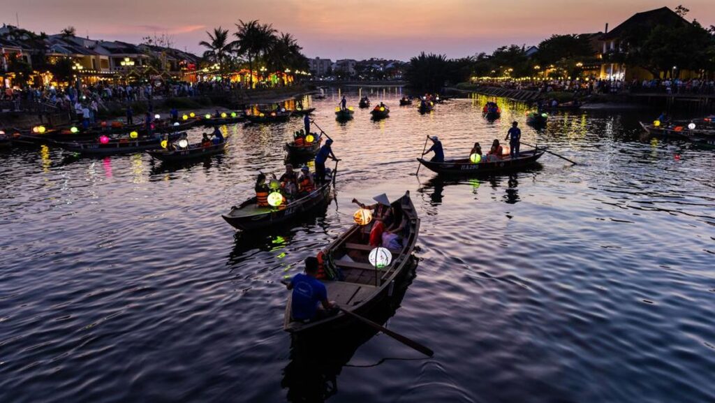 Liburan Romantis Di Vietnam