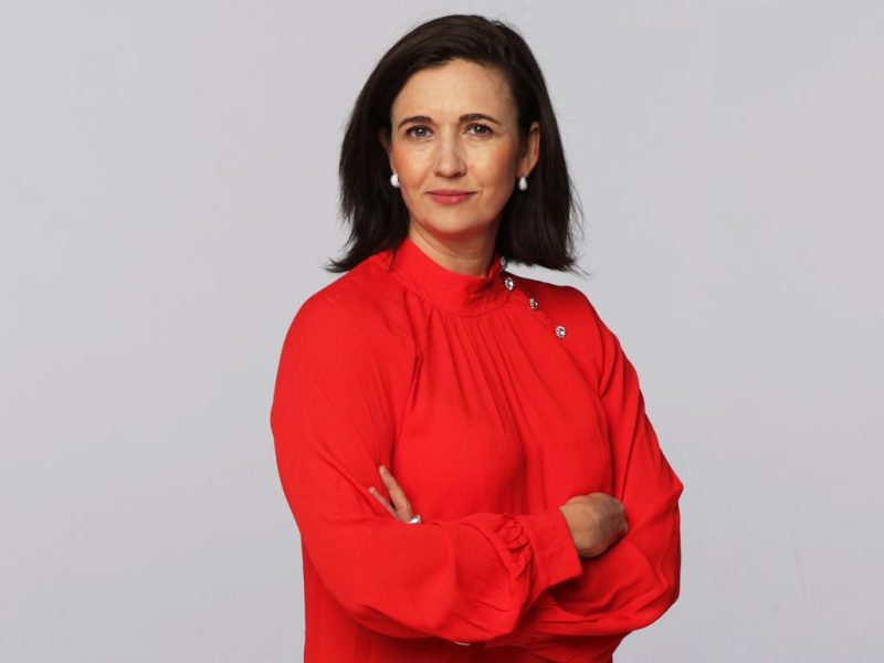 Natasha Robinson Raih Penghargaan Besar Di Excellence