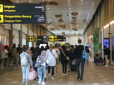 Tiga Bandara Besar Indonesia Terapkan Kartu Kedatangan Digital