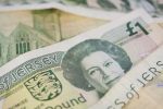 Poundsterling Anjlok Usai Pinjaman Pemerintah Inggris Melonjak