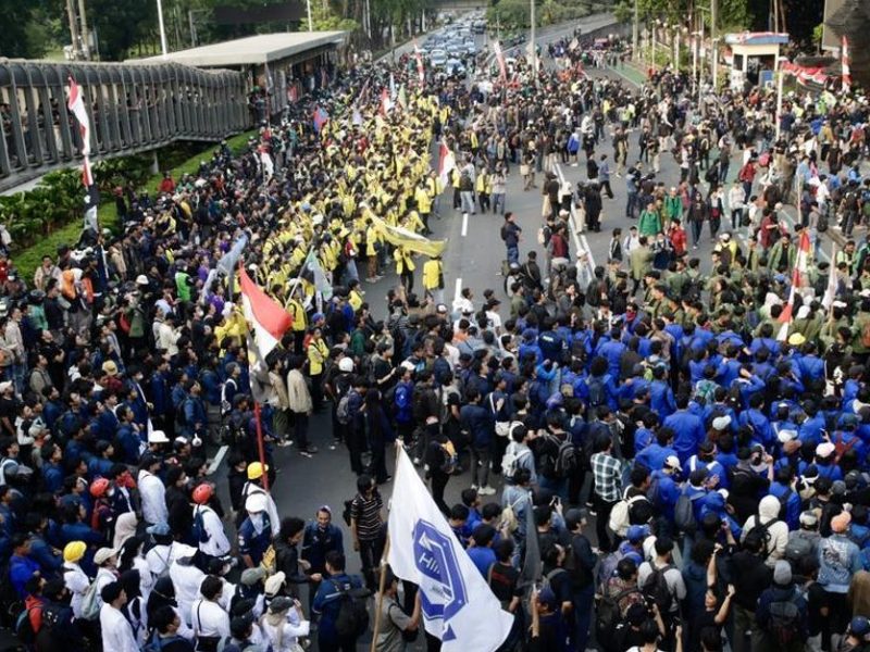 Aksi Protes Paksa Pemerintah Cabut Tunjangan DPR Kontroversial