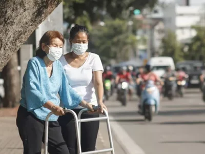 Polusi Udara Ditemukan Memperburuk Kondisi Lansia