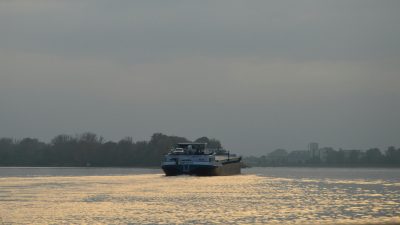 29 Kapal Patroli Siaga Kawal Angkutan Laut Jelang Tahun Baru