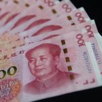 China Tahan Penguatan Yuan Lewat Acuan Harian