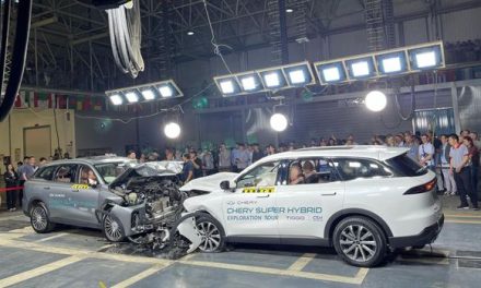 Crash Test Dua Mobil Chery Tiggo 9 Tunjukkan Hasil Menarik