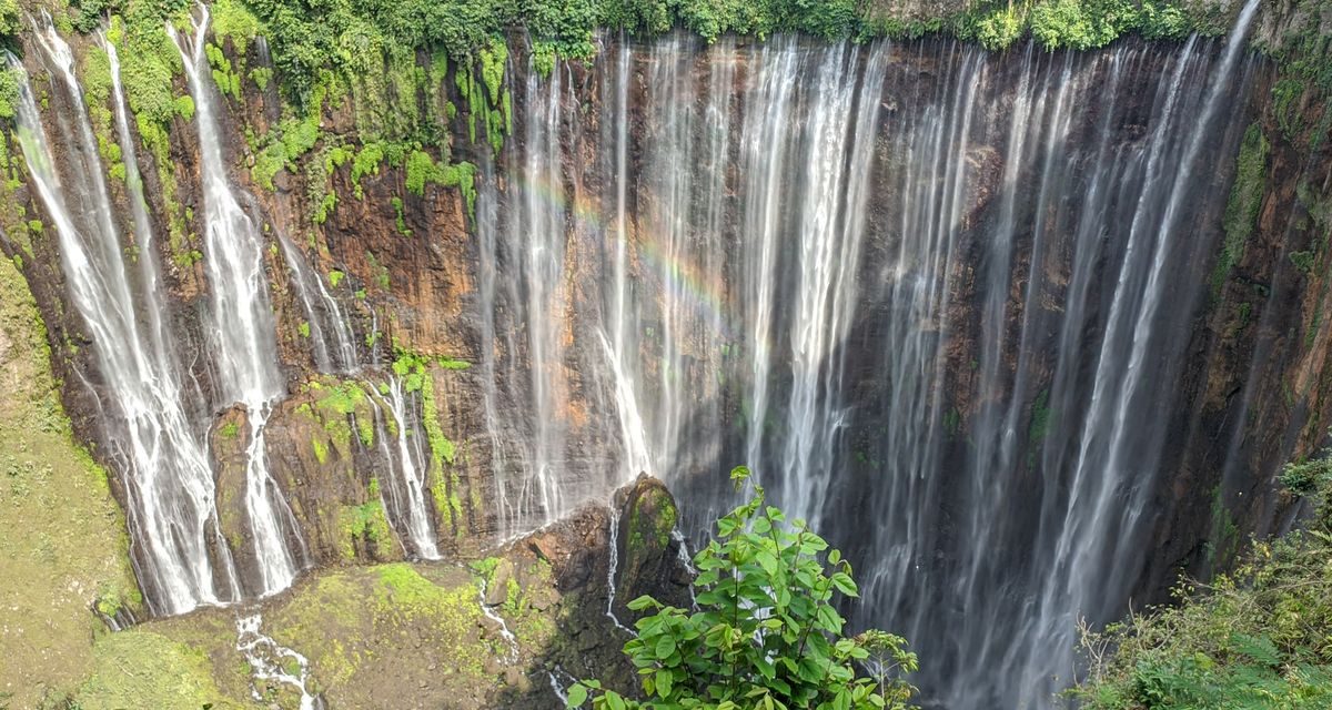 Tumpak Sewu Di Dasar Sungai Akan Diproses Hukum, Diancam Penarikan Tiket
