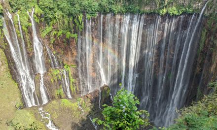 Tumpak Sewu Di Dasar Sungai Akan Diproses Hukum, Diancam Penarikan Tiket