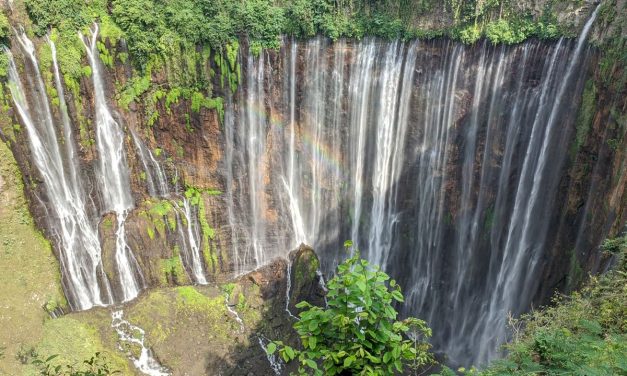 Tumpak Sewu Di Dasar Sungai Akan Diproses Hukum, Diancam Penarikan Tiket