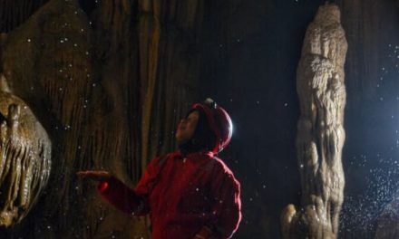 Caving Sumitro, Petualangan Bawah Tanah 1,5 Jam Menantang