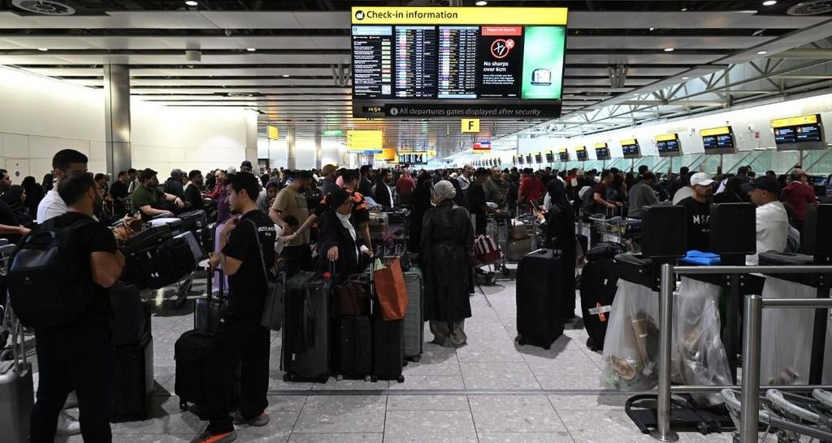 Bandara Eropa Protes Antrean Panjang Sistem Perbatasan Baru