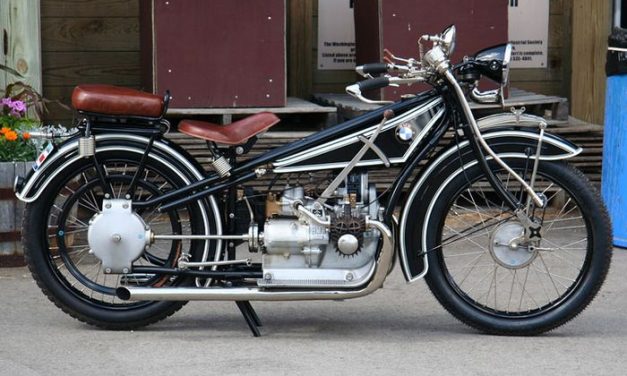 Motor BMW R32 Mengulang Sejarah Legendaris Motor Boxer