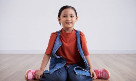 Posisi Duduk W Ternyata Berdampak Pada Bentuk Kaki Anak Anda