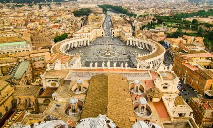Pengaruh Dan Peranan Kota Vatican Yakni Kota Terkecil Di Dunia