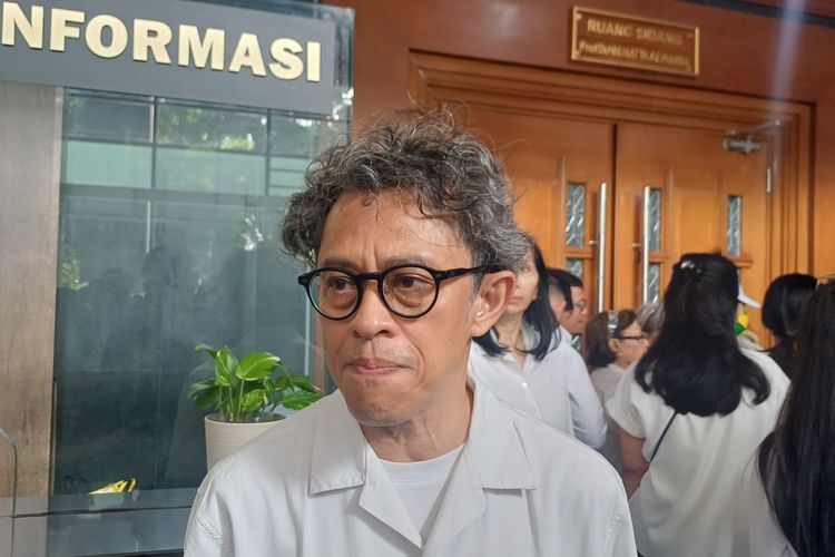 Riri Riza Kecewa Berat Nadiem Makarim Divonis 10 Tahun Penjara