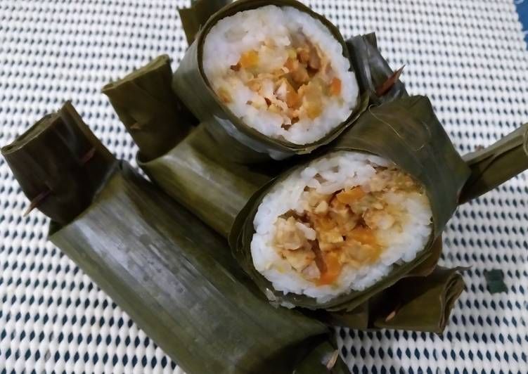 Kue Khas Arem-Arem Cemilan Praktis Namun Mengenyangkan