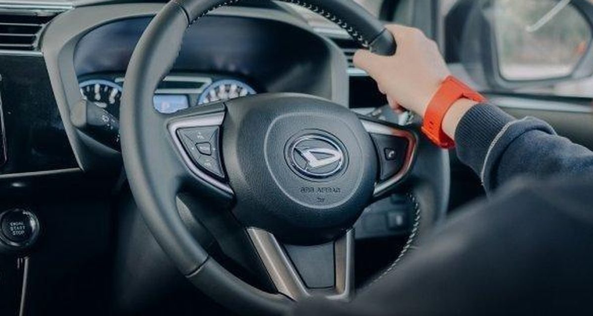 Memutar Setir Saat Mobil Diam Tidak Boleh, Ini Dia Penjelasannya