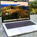 Laptop MacBook Pro Performa Tinggi Bagi Profesional Dan Kreator